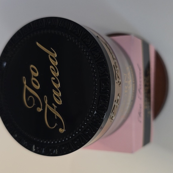 Too Faced Born This Way Ethereal Setting Powder - Translucent - Picture 2 of 12